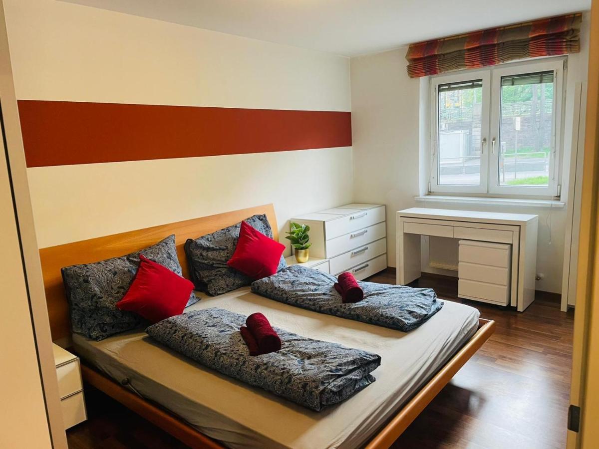 Super Deluxe Apartment - Near U6, U3 In City Center Bécs Kültér fotó