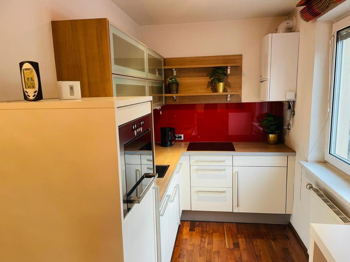 Super Deluxe Apartment - Near U6, U3 In City Center Bécs Kültér fotó