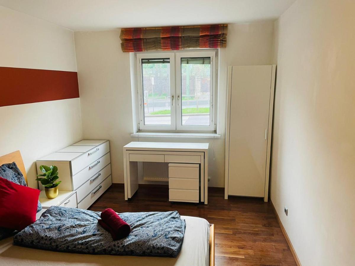 Super Deluxe Apartment - Near U6, U3 In City Center Bécs Kültér fotó